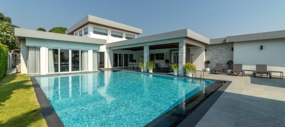 6 chambres house à vendre à Pattaya, Chonburi, Eastern Thailand, Thailand № 85485 30
