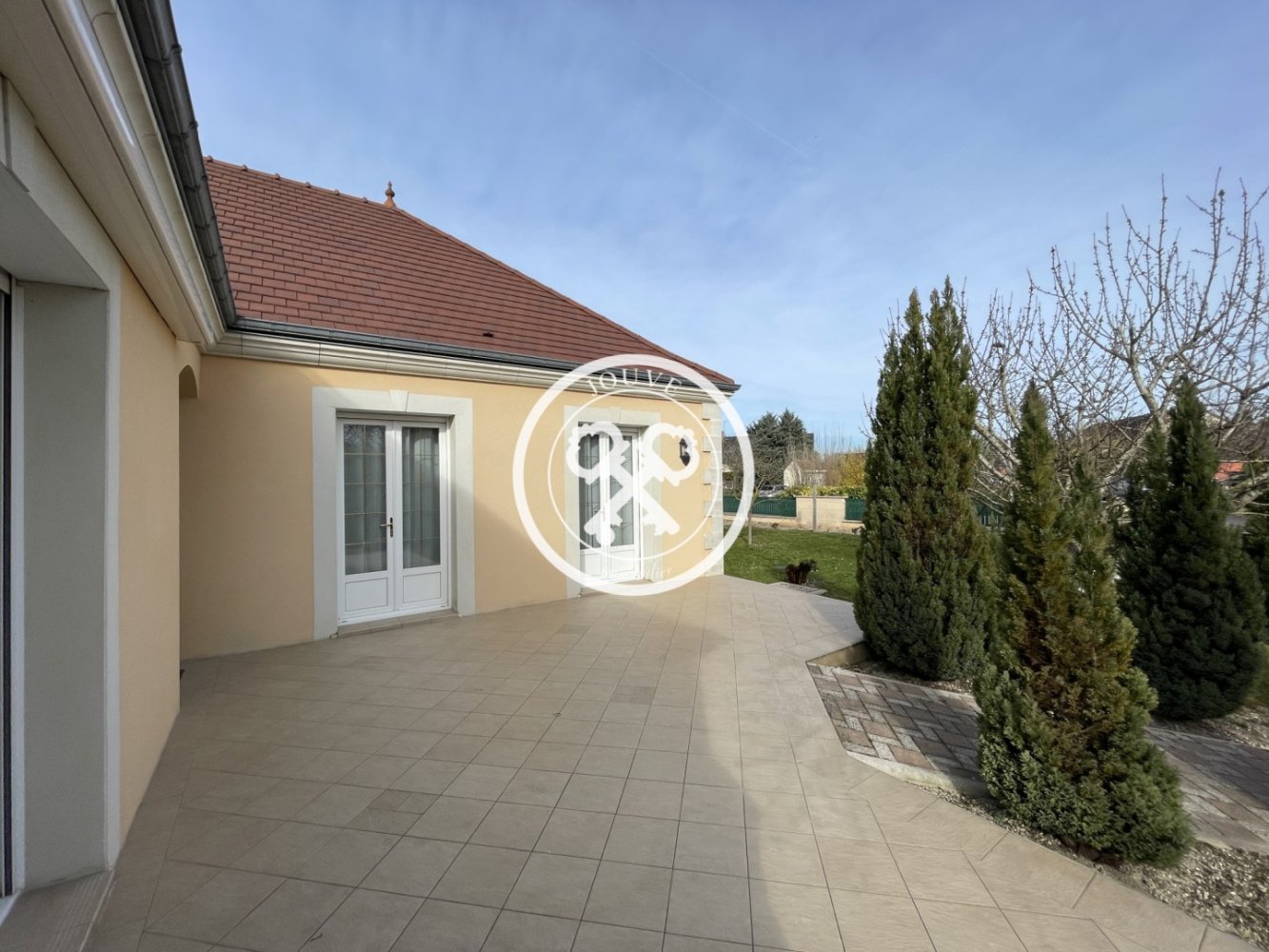 Villa T5 em Sainte-Savine, France N.º 156101