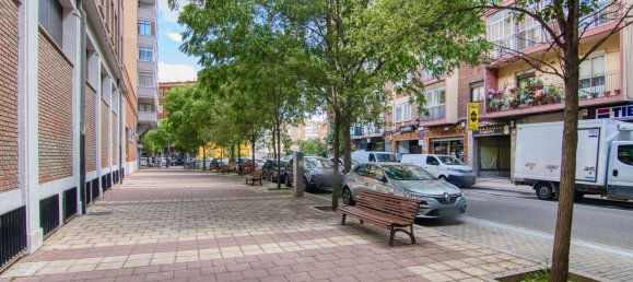 210m² Commercial property in Valladolid, Spain No. 28984 22