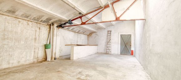 210m² Commercial property in Valladolid, Spain No. 28984 14