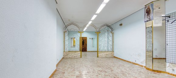 210m² Commercial property in Valladolid, Spain No. 28984 6