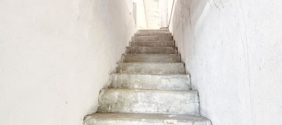 210m² Commercial property in Valladolid, Spain No. 28984 11