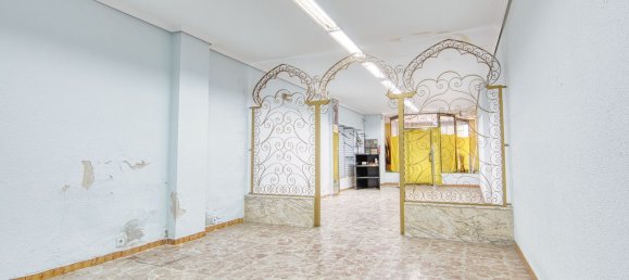 210m² Commercial property in Valladolid, Spain No. 28984 5