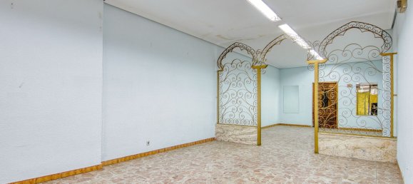 210m² Commercial property in Valladolid, Spain No. 28984 4