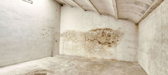 210m² Commercial property in Valladolid, Spain No. 28984 12