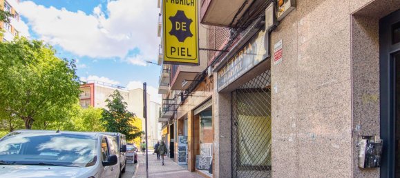 210m² Commercial property in Valladolid, Spain No. 28984 2