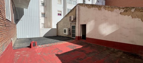 210m² Commercial property in Valladolid, Spain No. 28984 17