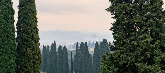 5 bedrooms Apartment in Florence, Italy No. 180001 8