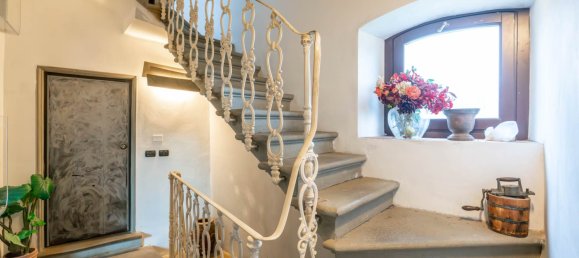 5 bedrooms Apartment in Florence, Italy No. 180001 18