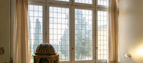 5 bedrooms Apartment in Florence, Italy No. 180001 14