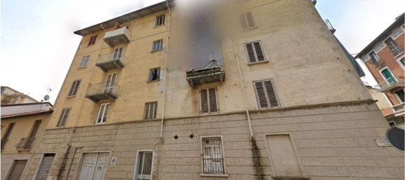 3 rooms Apartment in Turin, Italy No. 12195 5