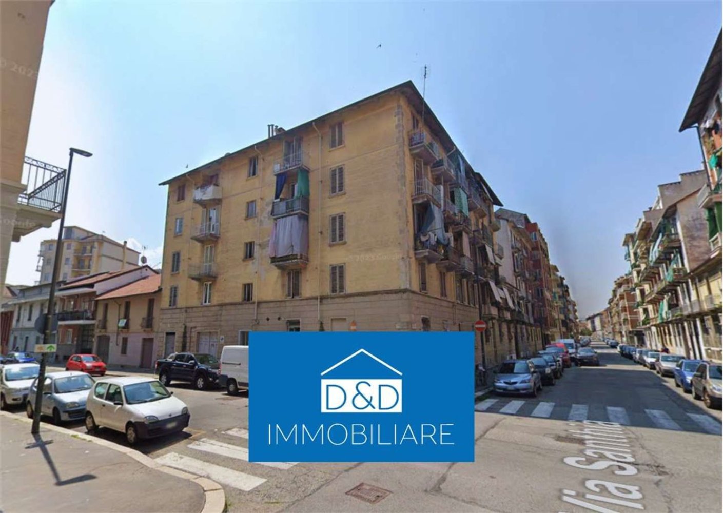 3 rooms Apartment in Turin, Italy No. 12195