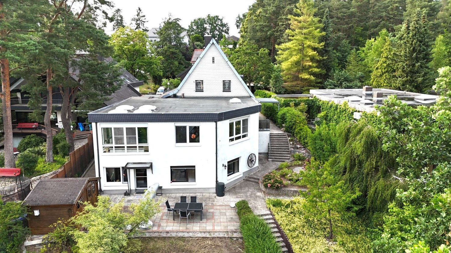 Adosado de 11 habitaciónes en Hermsdorf, Germany No. 269085