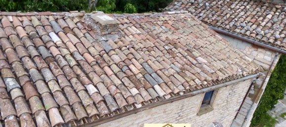 2 bedrooms House in Frontone, Italy No. 326279 10