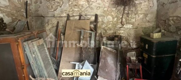 2 bedrooms House in Frontone, Italy No. 326279 4