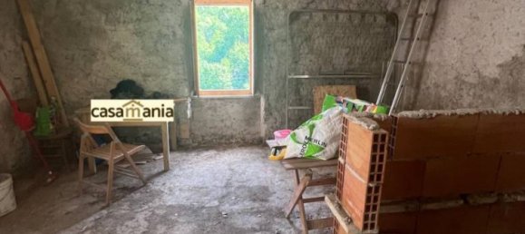 2 bedrooms House in Frontone, Italy No. 326279 6