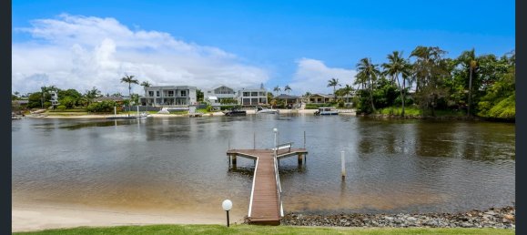 Adosado de 3 dormitorios en Broadbeach Waters, Australia No. 184 18