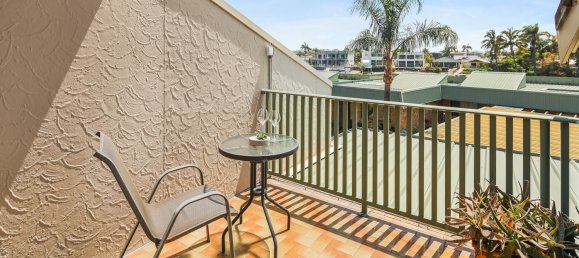 Adosado de 3 dormitorios en Broadbeach Waters, Australia No. 184 14