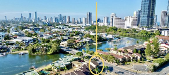 Adosado de 3 dormitorios en Broadbeach Waters, Australia No. 184 16