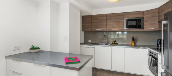 Adosado de 3 dormitorios en Broadbeach Waters, Australia No. 184 4