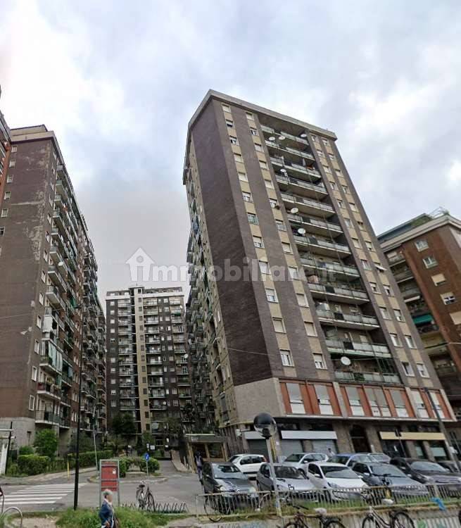 Здание с 1 спальней в Чинизелло Бальсамо, Италия № 6610