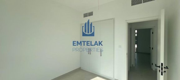 3 bedrooms Townhouse in Dubai Land, UAE No. 42487 9