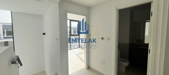 3 bedrooms Townhouse in Dubai Land, UAE No. 42487 11