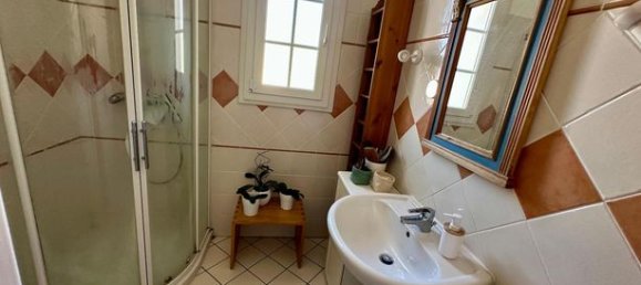 4 bedrooms House in Albi, France No. 300679 12