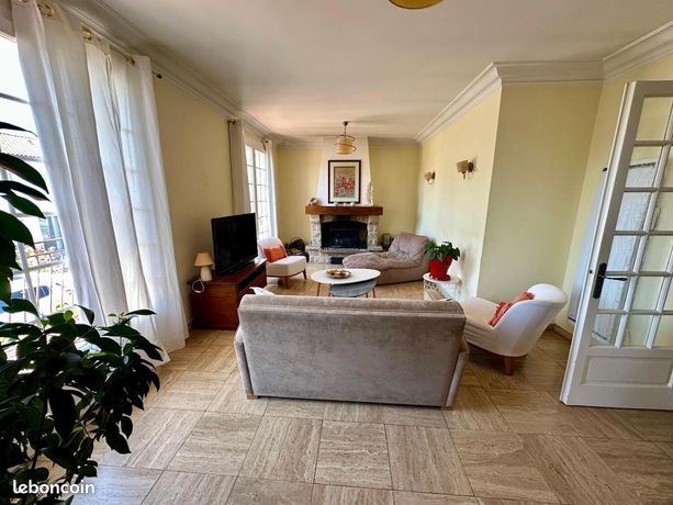 4 bedrooms House in Albi, France No. 300679