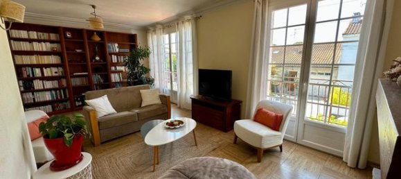 4 bedrooms House in Albi, France No. 300679 2