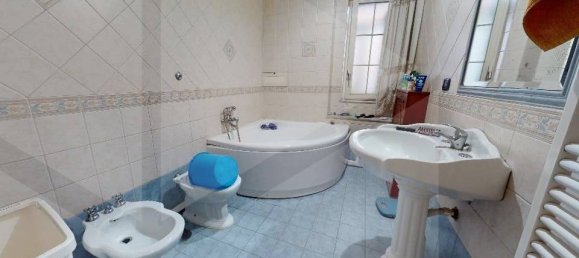 Квартира с 5 комнатами в Арцано, Италия № 18550 26