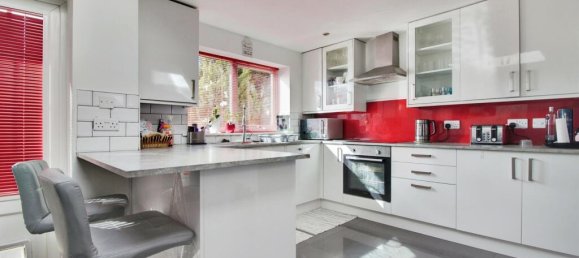 3 Schlafzimmer Haus in Watford, United Kingdom, Nr. 6789 2