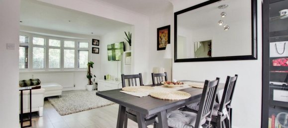 3 Schlafzimmer Haus in Watford, United Kingdom, Nr. 6789 4