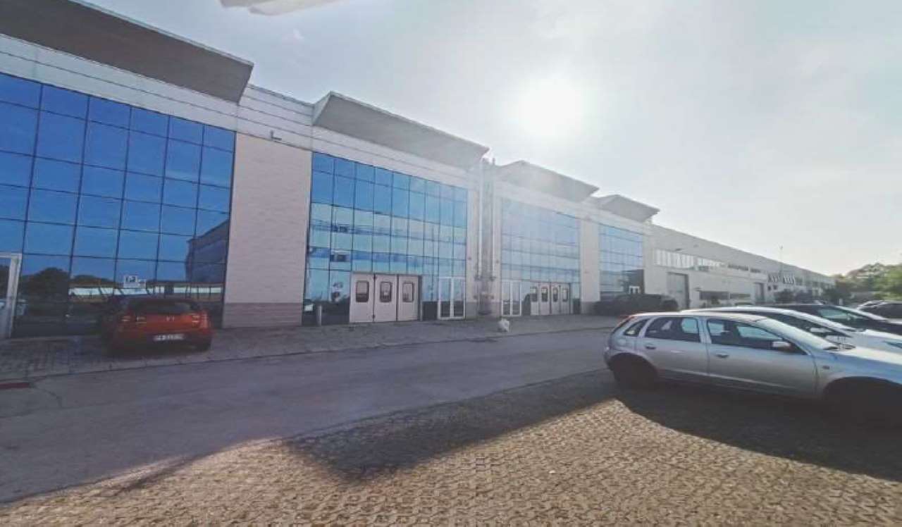 701m² Office in Pianiga, Italy No. 295078