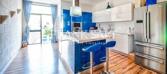 3 bedrooms Townhouse in Sliema, Malta No. 9206 6