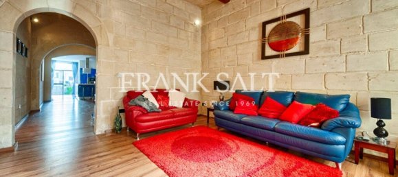 3 bedrooms Townhouse in Sliema, Malta No. 9206 13