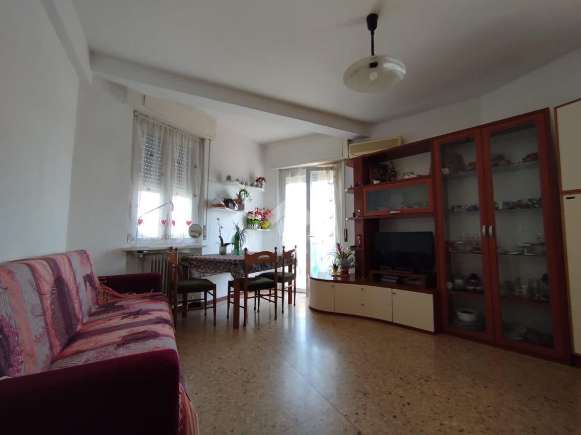 Apartamento de 2 divisões em Seriate, Italy N.º 236173