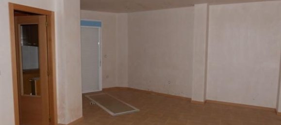 Apartamento de 3 dormitorios en L'Alcora, Spain No. 74185 2