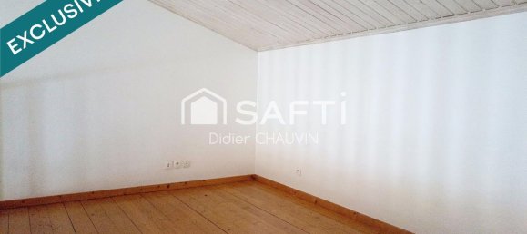 Apartamento de 3 dormitorios en La Rochelle, France No. 107624 10