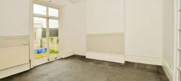 6 bedrooms House in Margate, United Kingdom No. 10494 6