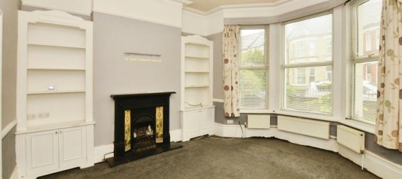 6 bedrooms House in Margate, United Kingdom No. 10494 2