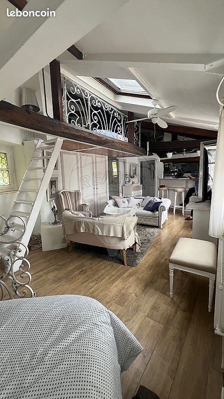 1 bedroom Apartment in Paris, France No. 332688