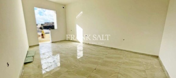 2 chambres Penthouse à Santa Venera, Malta No. 2548 2
