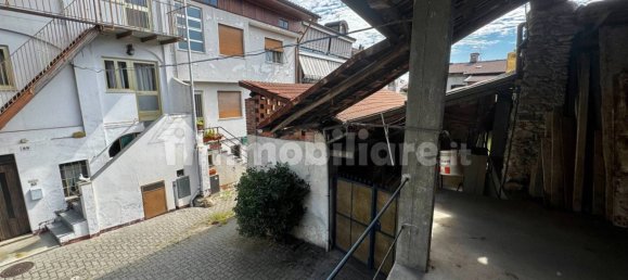 3 bedrooms House in Lessolo, Italy No. 298194 3