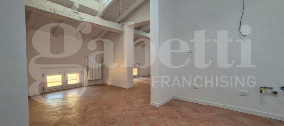 2 rooms Apartment in Cremona, Italy No. 274958 7