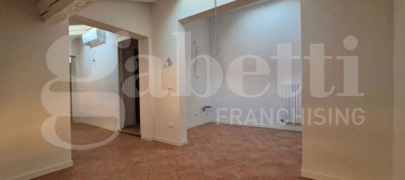 2 rooms Apartment in Cremona, Italy No. 274958 5