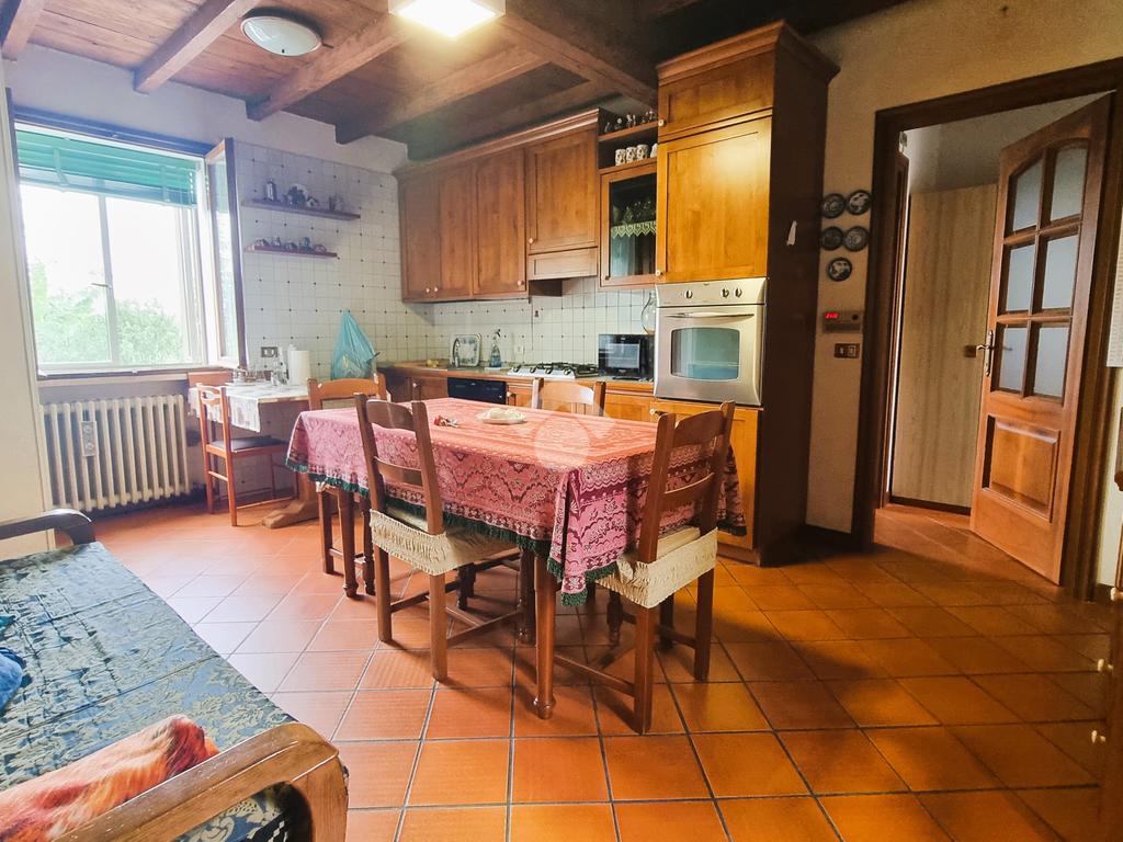 2 bedrooms House in Borgo Virgilio, Italy No. 287076