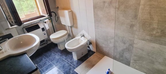 2 bedrooms House in Borgo Virgilio, Italy No. 287076 4