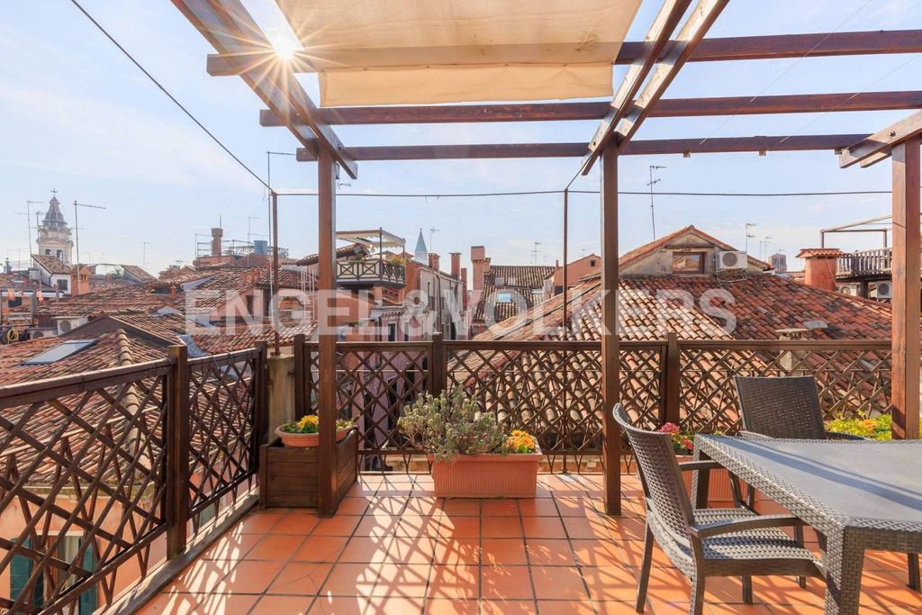 2 bedrooms Duplex in Venice, Italy No. 126718