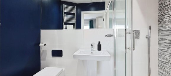 3 bedrooms House in Watford, United Kingdom No. 6783 11